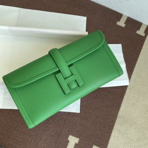 Hermes Jige Elan Clutch Epsom Leather In Green